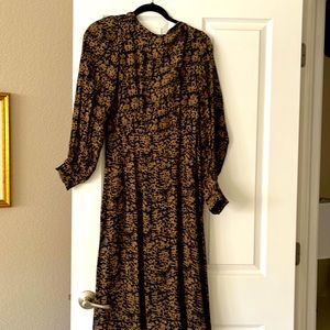 Les coyotes de Paris midi dress with belt. French size 36